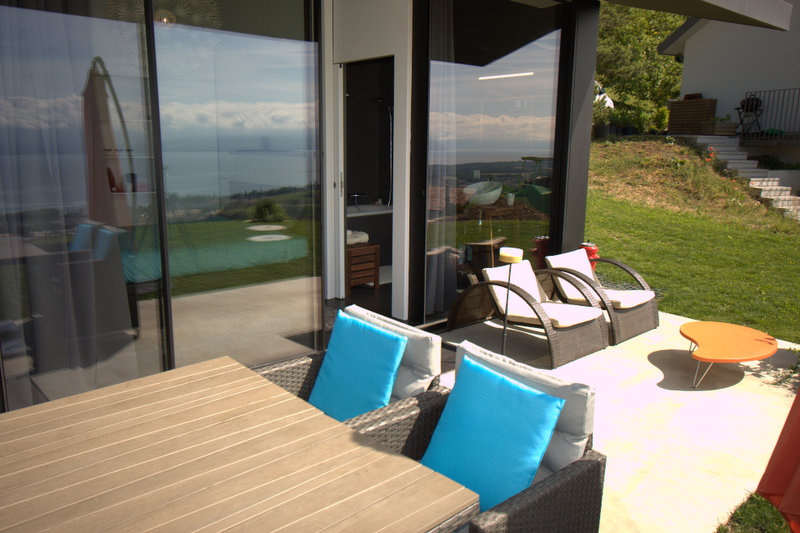 Table d'hôtes et petit déjeuner en terrasse